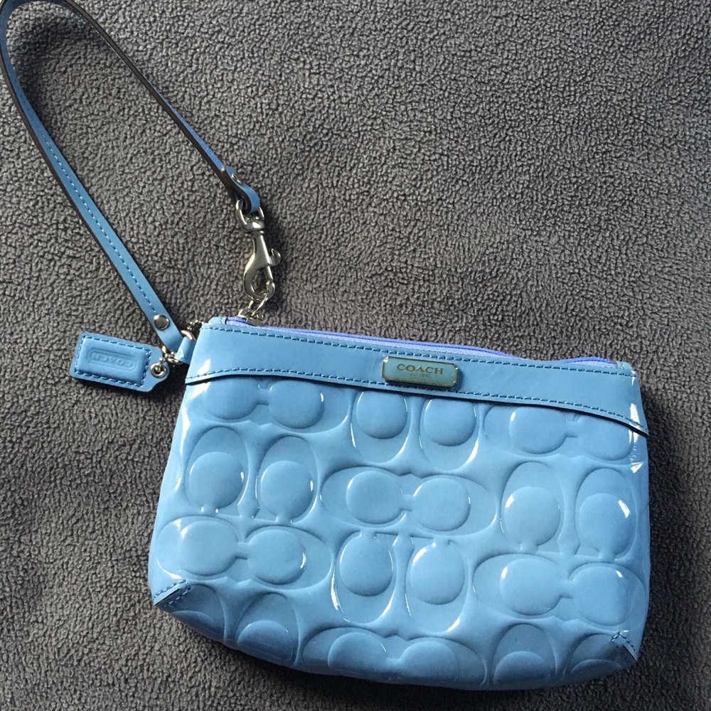 Coach wristlet never been used
